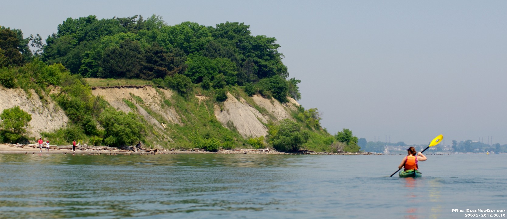 30575RoCrLe - Kayaking with Beth along the Rouge River from Lake Ontario to Kingston Road